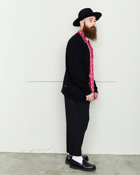 Hand Knit Cardigan / BLACK