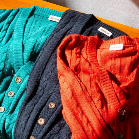 アロハに合うカーディガンの3色展開のメインビジュアル