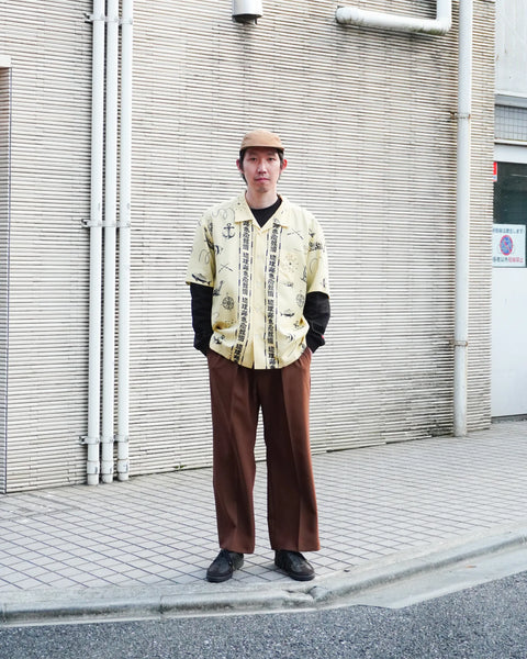 Eanbe 長袖 黒 ロゴＴシャツ ルック画像
