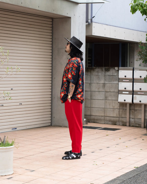 LOOSE BOY - R / RED