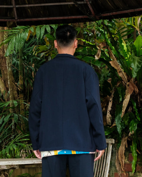 Eanbe 無地 ネイビー スラックス ジャケット モデルルック画像