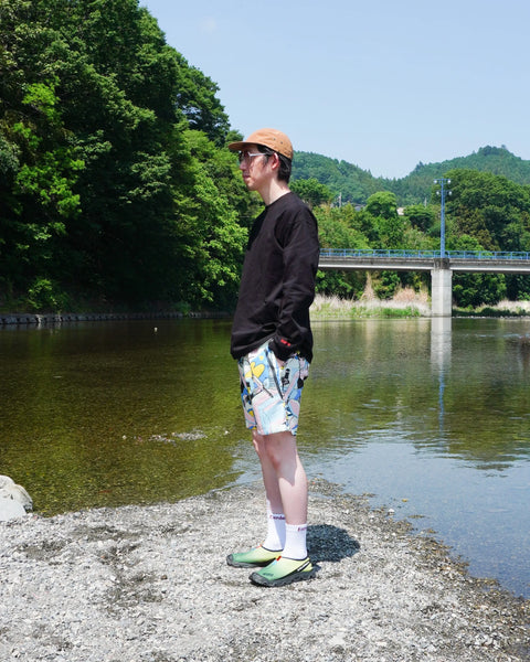 Eanbe 長袖 黒 ロゴＴシャツ ルック画像