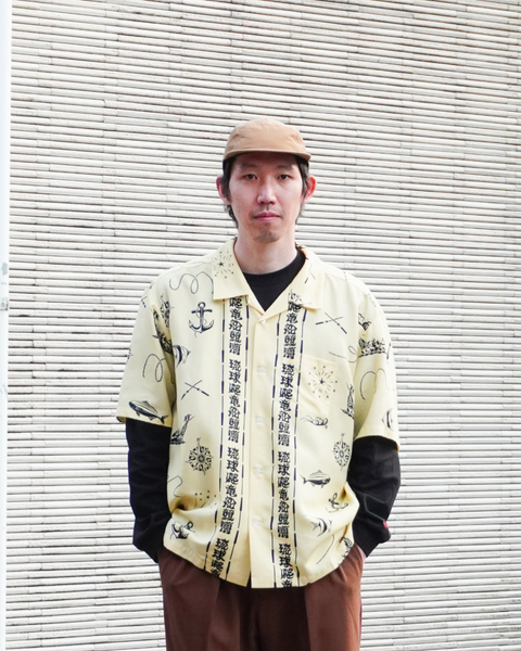 Eanbe 長袖 黒 ロゴＴシャツ ルック画像