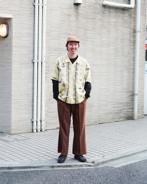 Eanbe 長袖 黒 ロゴＴシャツ ルック画像