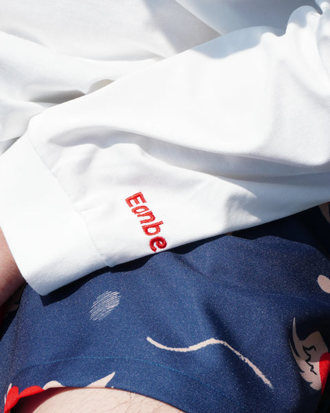 Eanbe 長袖 白 ロゴＴシャツ ルック画像