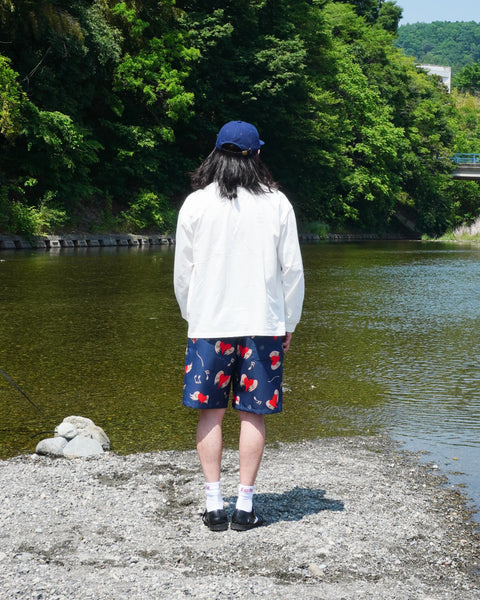 Eanbe 長袖 白 ロゴＴシャツ ルック画像