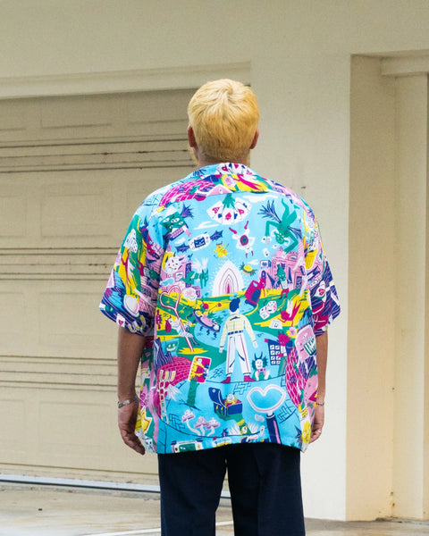 Eanbe 誘惑 青 アロハシャツ ネイビースラックス モデルルック画像