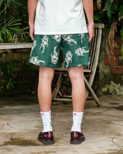 Eanbe パイナップル 緑 ショートパンツ モデルルック画像