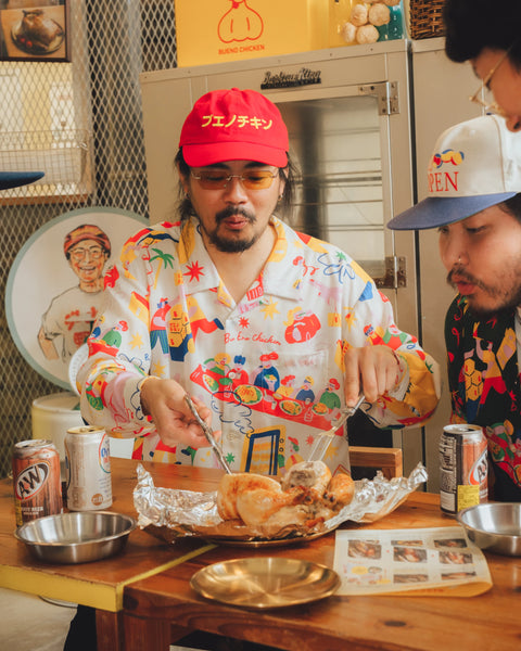 【8/16(日) 13:00~ 販売開始】BUENO CHICKEN L/S SHIRT / WHITE