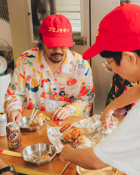 【8/16(日) 13:00~ 販売開始】BUENO CHICKEN L/S SHIRT / WHITE