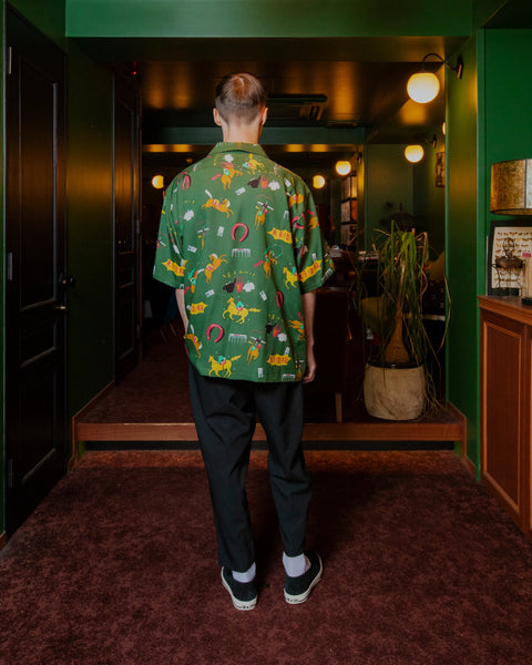 DARK HORSE / GREEN