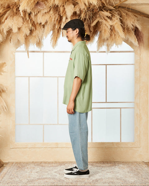 雀荘青天井 / GREEN
