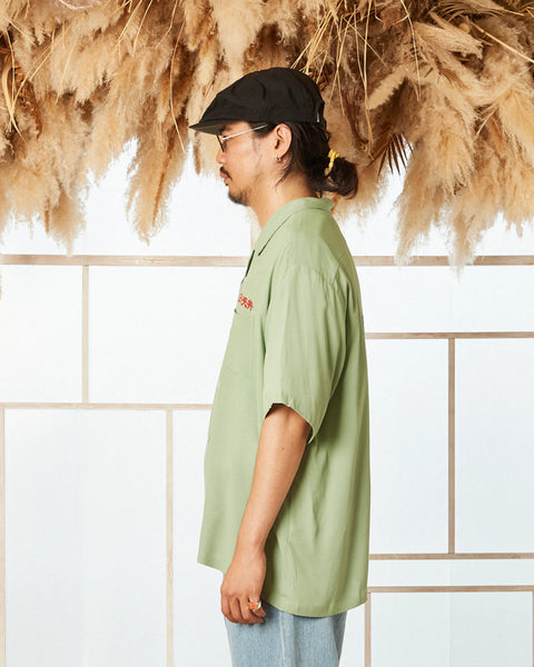雀荘青天井 / GREEN